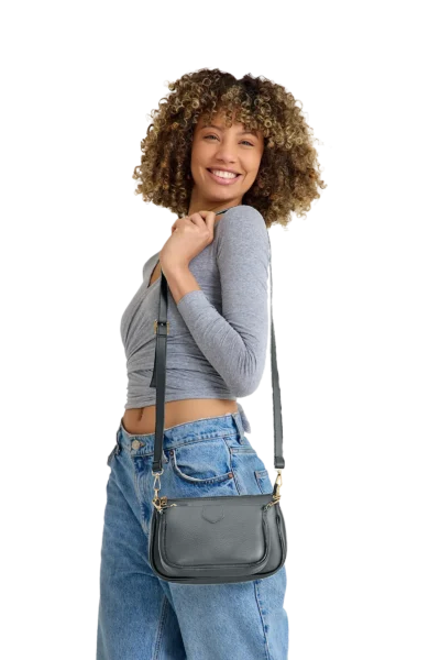 GY013 Mankenli Çanta Görseli